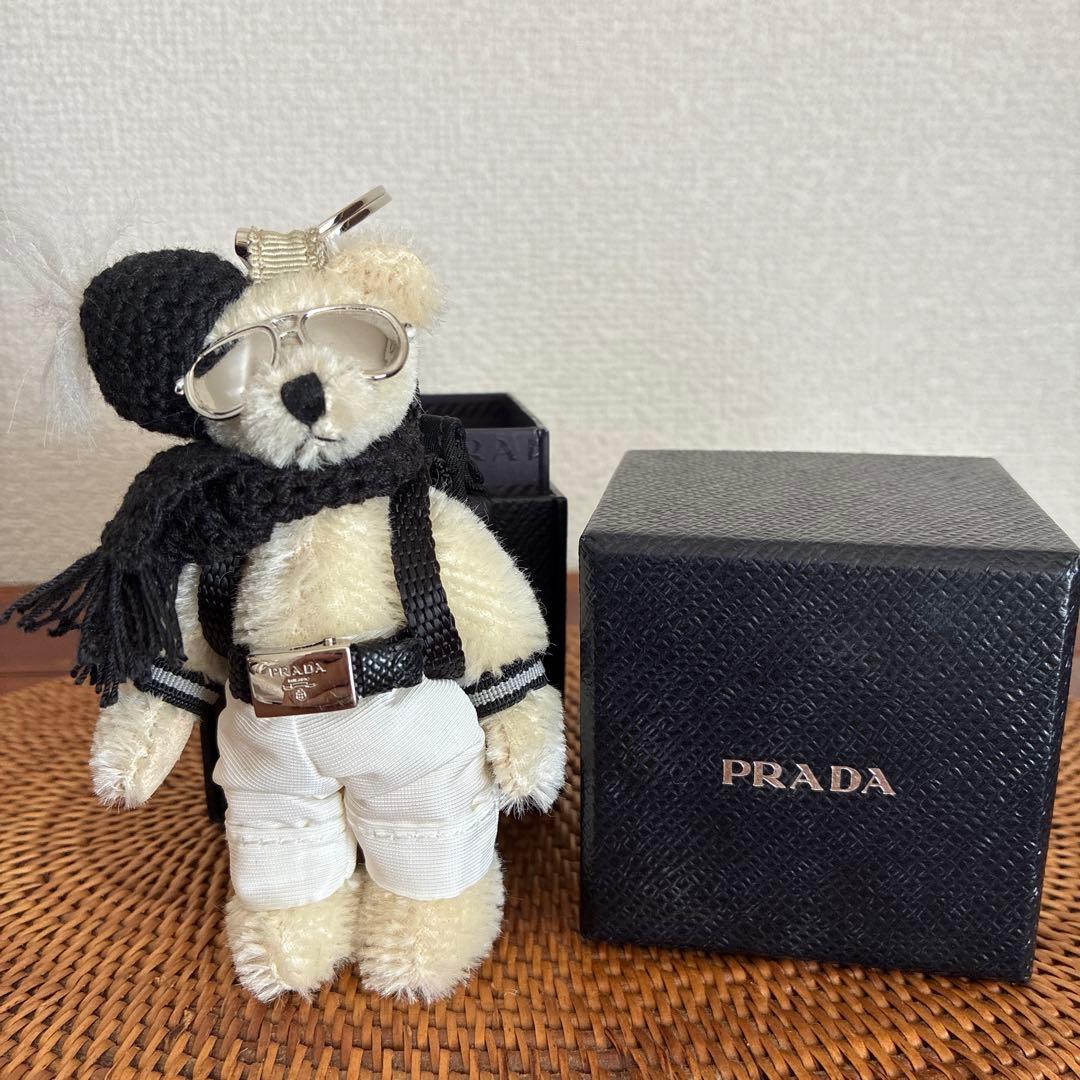 PRADA テディベア キーホルダー　キーチャーム