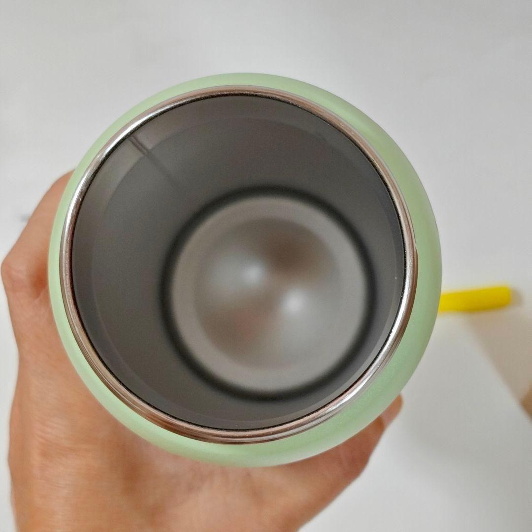 新品 Urban Outfitters限定 猫柄owala保冷水筒32oz