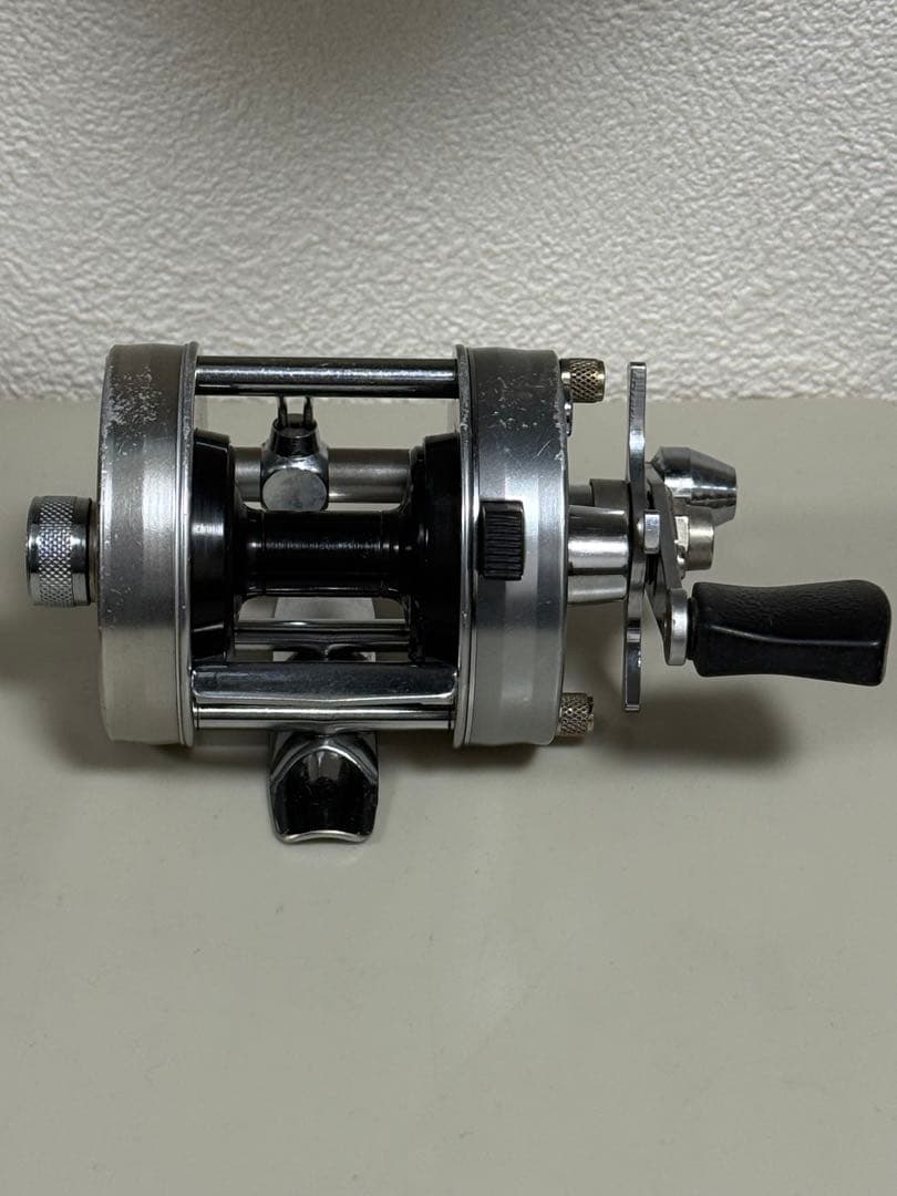 ABU2500C ラージクレスト　エビスフィッシング　２月７日までの出品です。