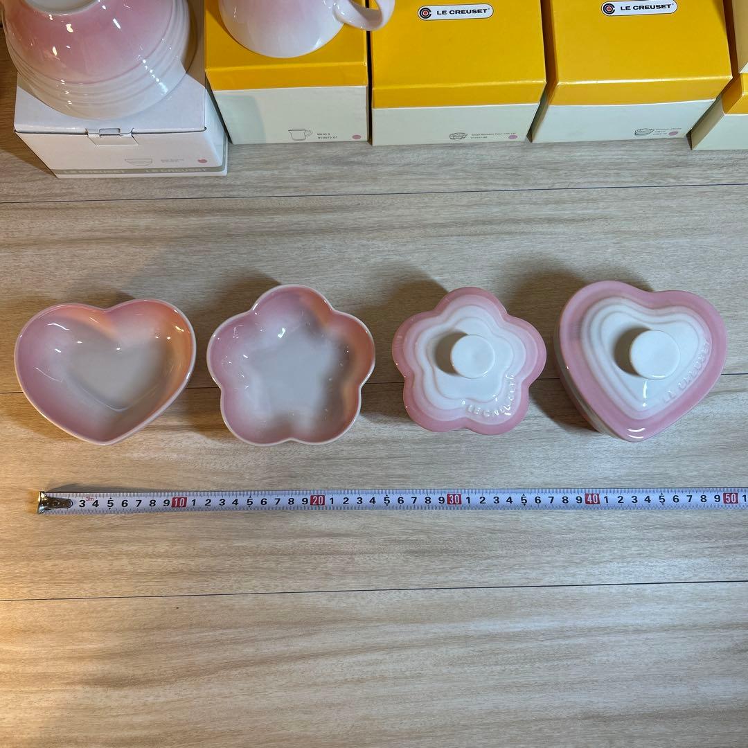 ルクルーゼ　食器セット　オブロングプレート　フラワーディッシュ　マグ　ボウル