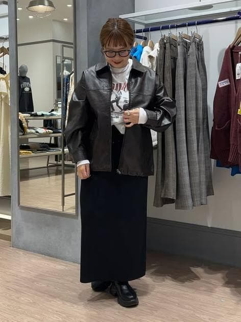 新品 レザードロストZIPブルゾン ローリーズファーム ブラウン