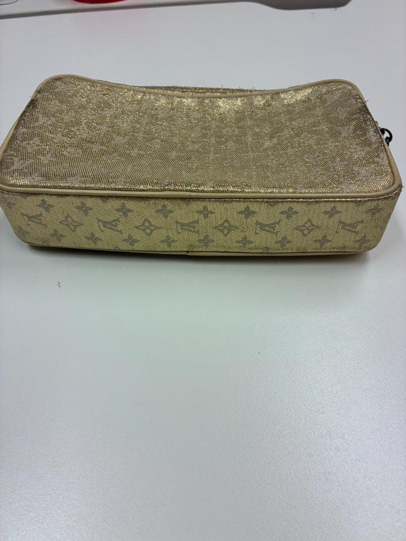 LOUS VUITTON ルイヴィトン　マッケンナ モノグラムシャイン