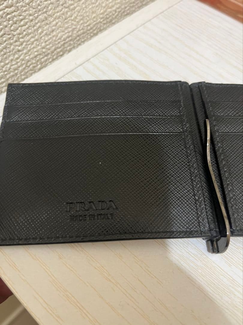 ！様☆正規品　PRADA ブラック レザー マネークリップ