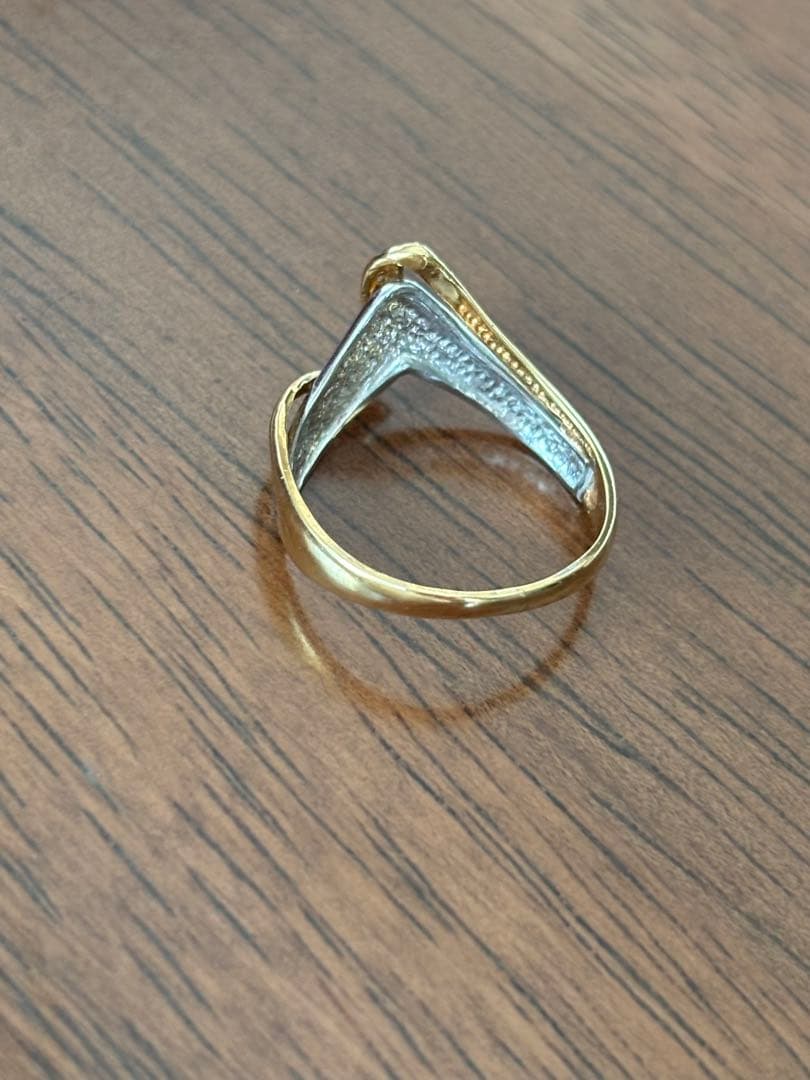 K18 プラチナ　ウェーブリング　ダイヤ