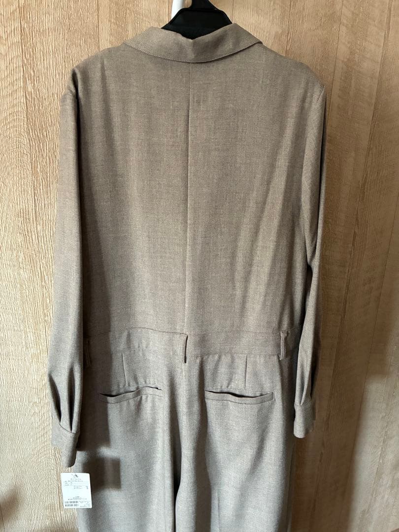 ※本日より日曜日まで値下げ‼️テーラーカラージャンプスーツ ベージュ