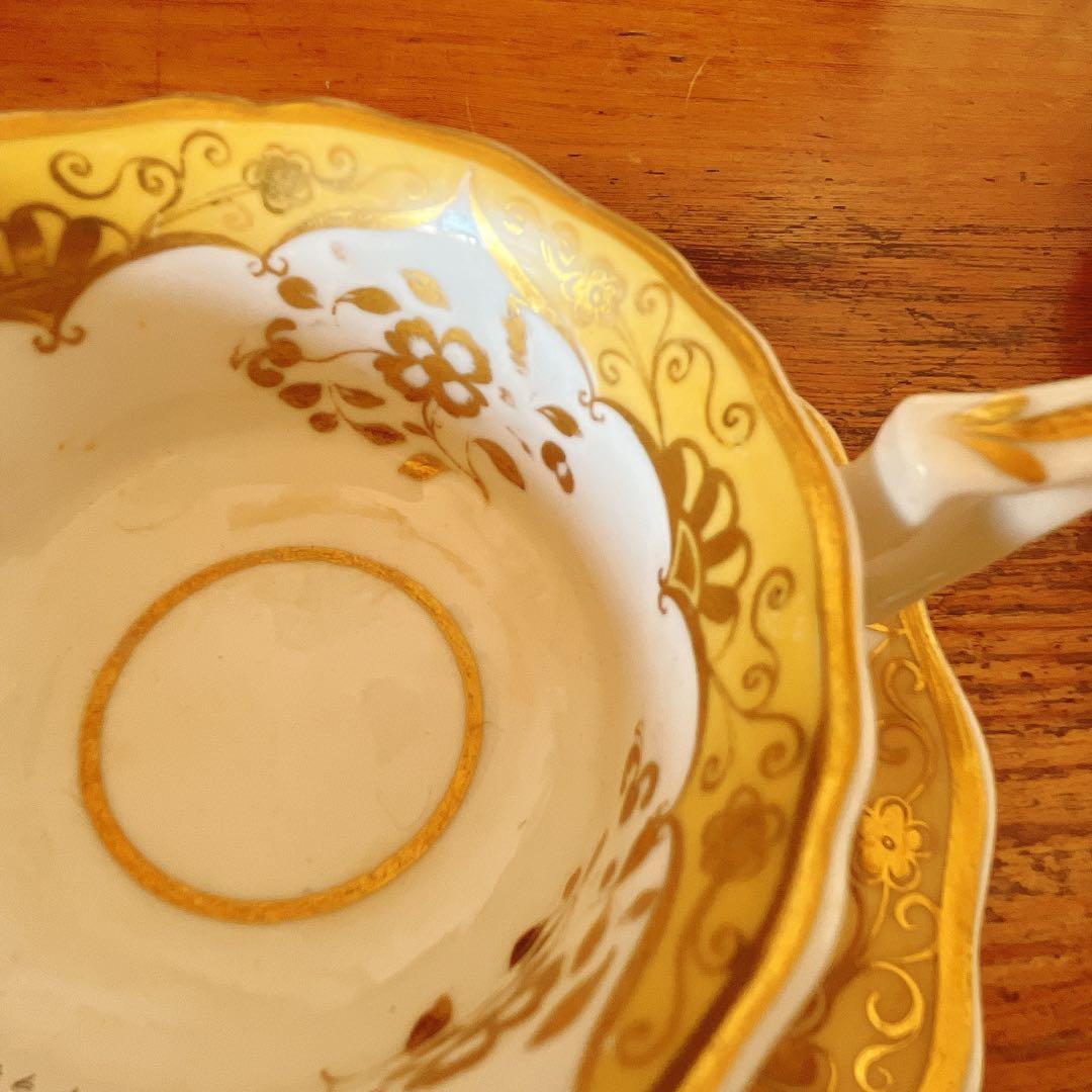 リッジウェイ　金彩が美しいティーカップ