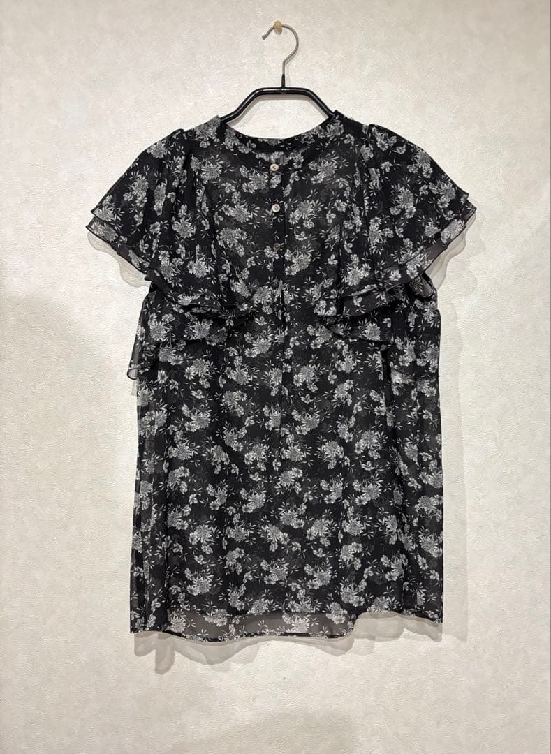 ANAYI ラインフラワープリントラッフルソデブラウス 定価¥31,900
