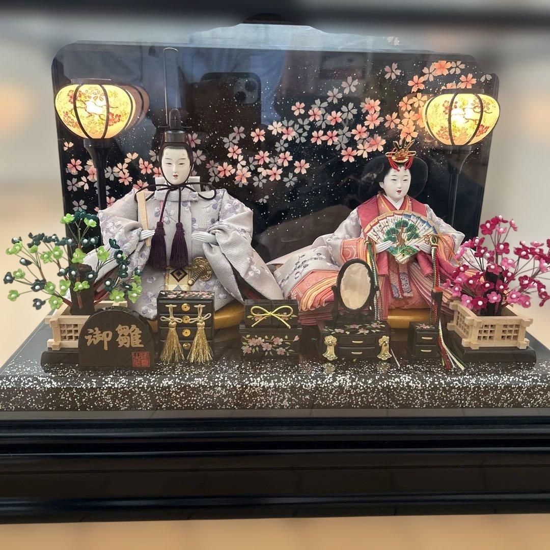 雛人形セット 伝統的な雛祭り　あまり使ってないので綺麗ですコンセントで明りつく