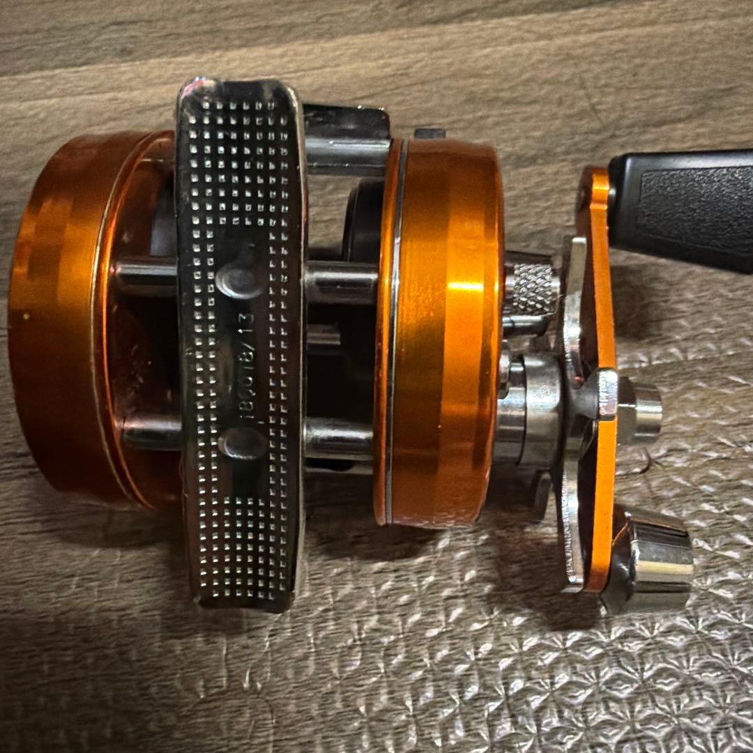 ABUアンバサダー1500cサンセットオレンジ　復刻モデル