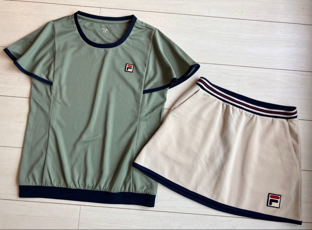 美品＊FILAフィラ＊コーデュロイスコートとオリーブのトップス上下セット