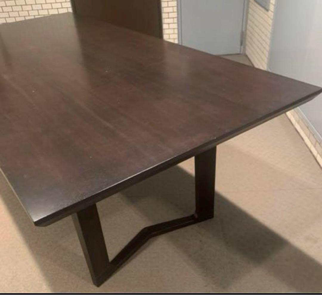 特選品／日本製／カリモク／V字脚デザイン／プレミアムダイニングテーブル／ブラック