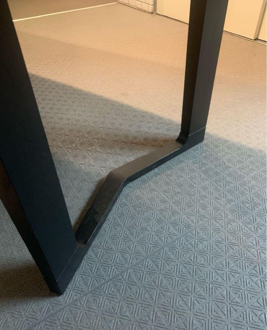 特選品／日本製／カリモク／V字脚デザイン／プレミアムダイニングテーブル／ブラック