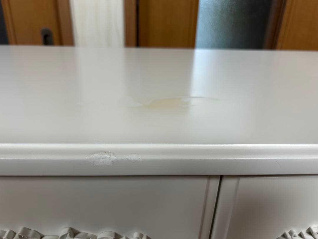 ロココ調　猫脚　薔薇　ホワイトインテリア　アンティーク　4段　キャビネット