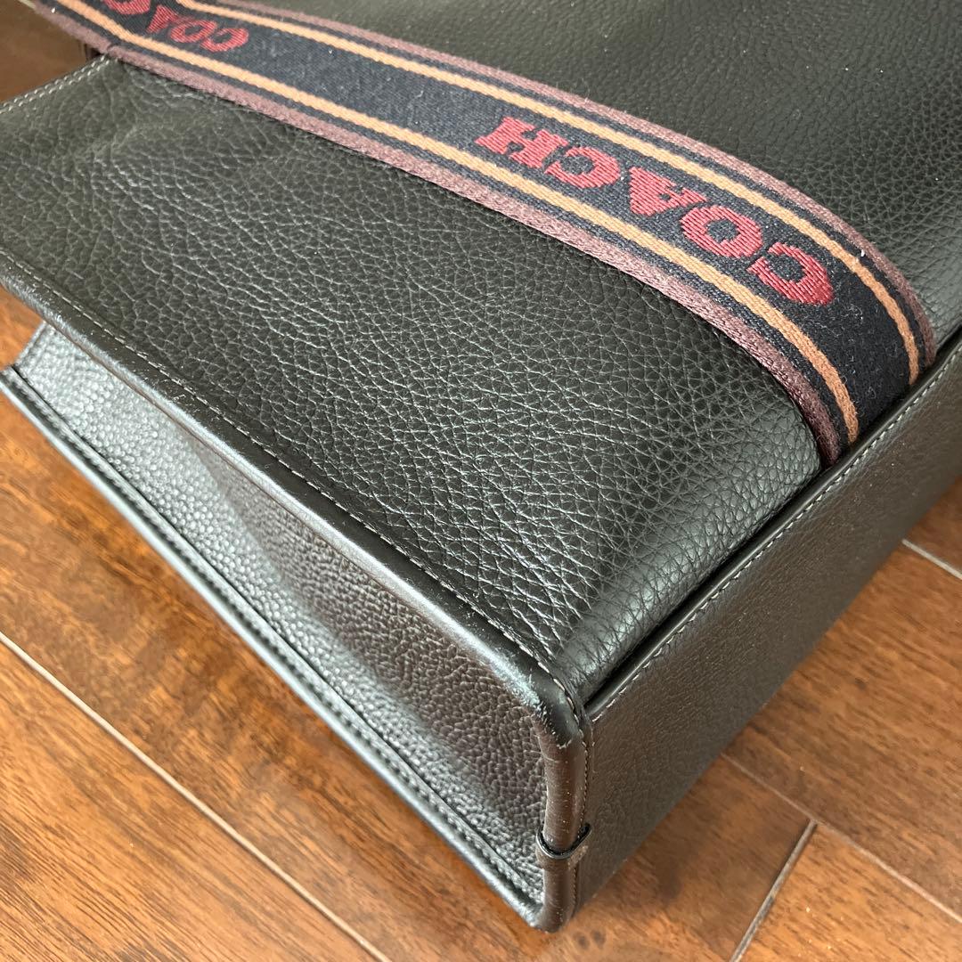 COACH ブラックトートバッグ