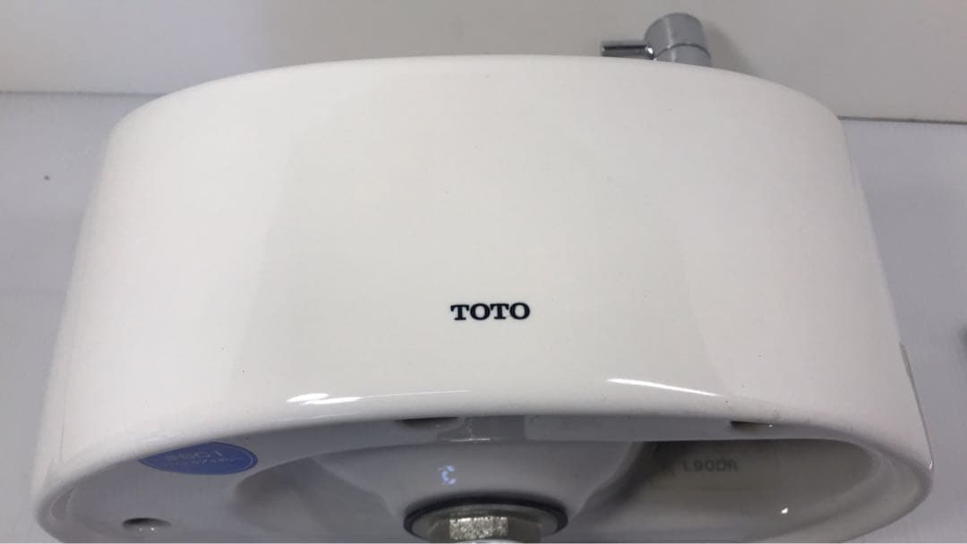 TOTO 壁掛洗面器　L90DR #SC1 パステルアイボリー　中古