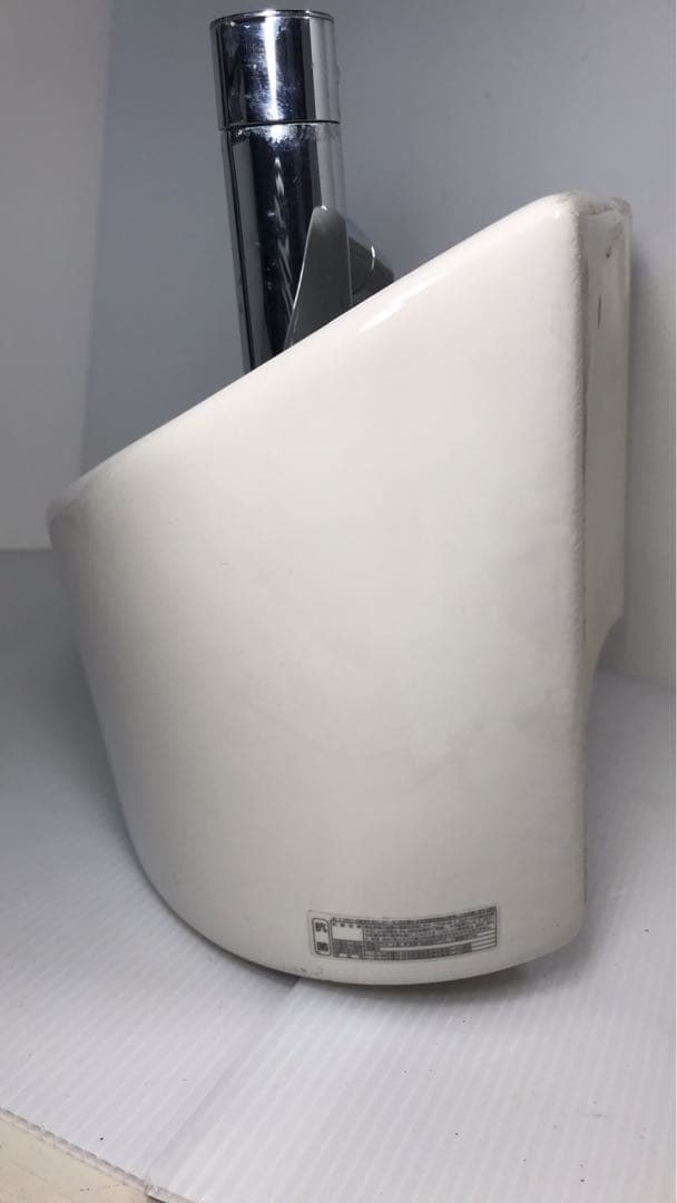 TOTO 壁掛洗面器　L90DR #SC1 パステルアイボリー　中古