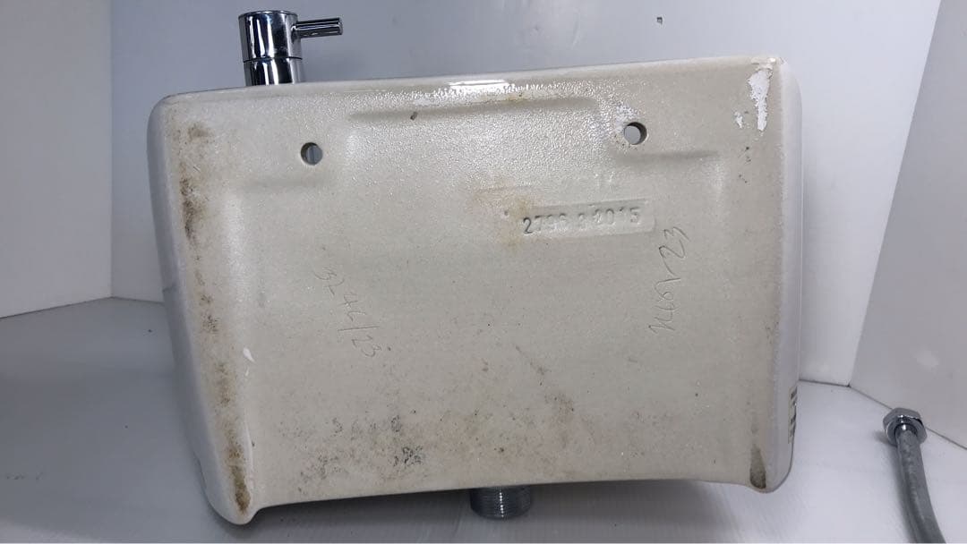 TOTO 壁掛洗面器　L90DR #SC1 パステルアイボリー　中古