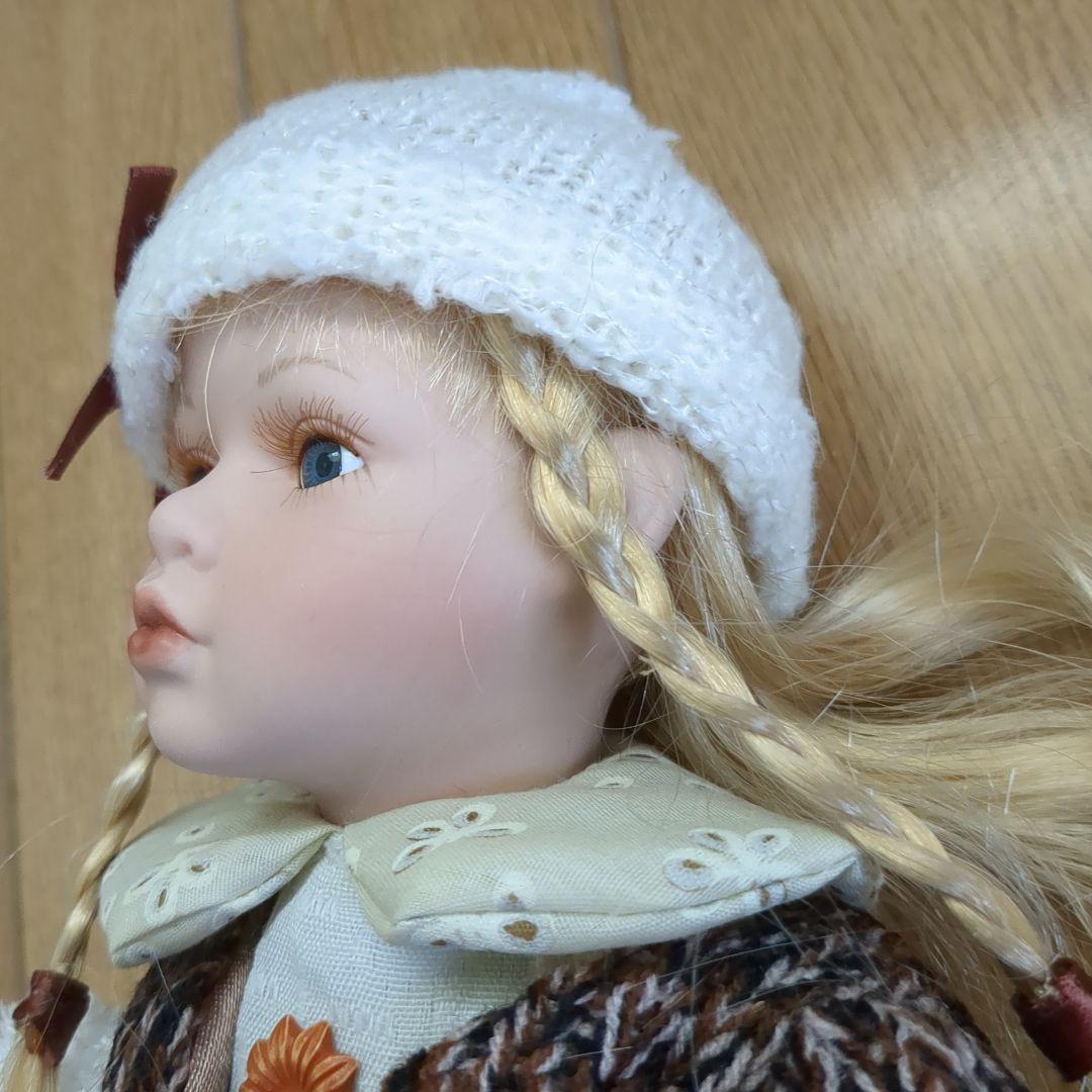 Porcelain Doll ポーセリンドール　ディスプレイスタンド付