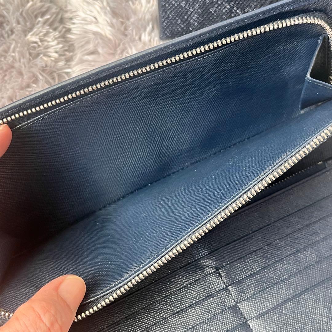良品✨PRADA 大きめオーガナイザー　長財布　サフィアーノ　ネイビー　メンズ