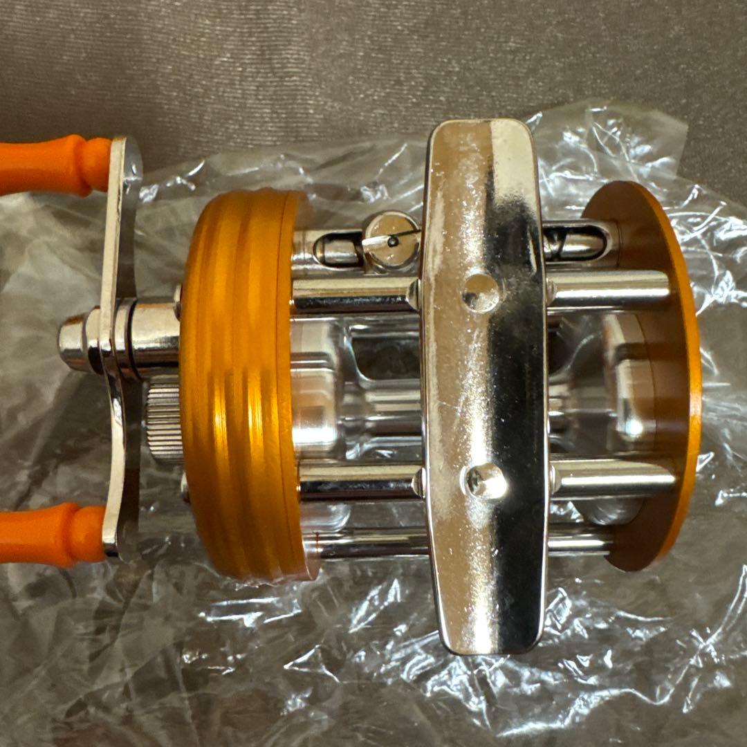 Revolver No.411 オレンジ