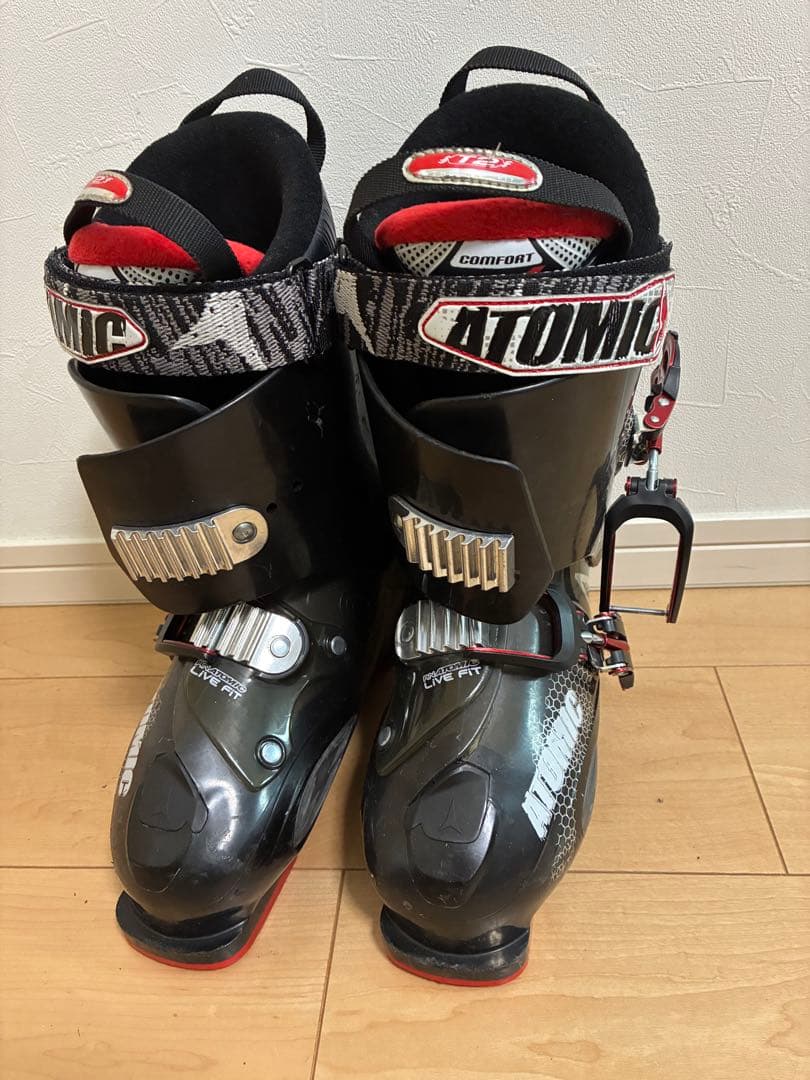 アトミック　ライブフィット60 ブラック　　25-25.5cm スキーブーツ