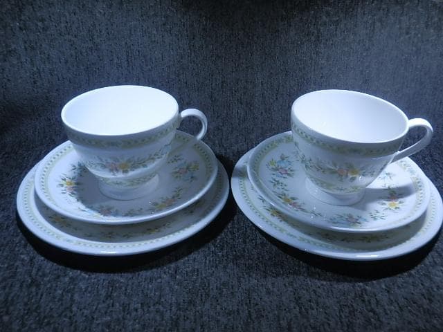 ミントン　ワイルドムーア トリオ　1客　　4月の風