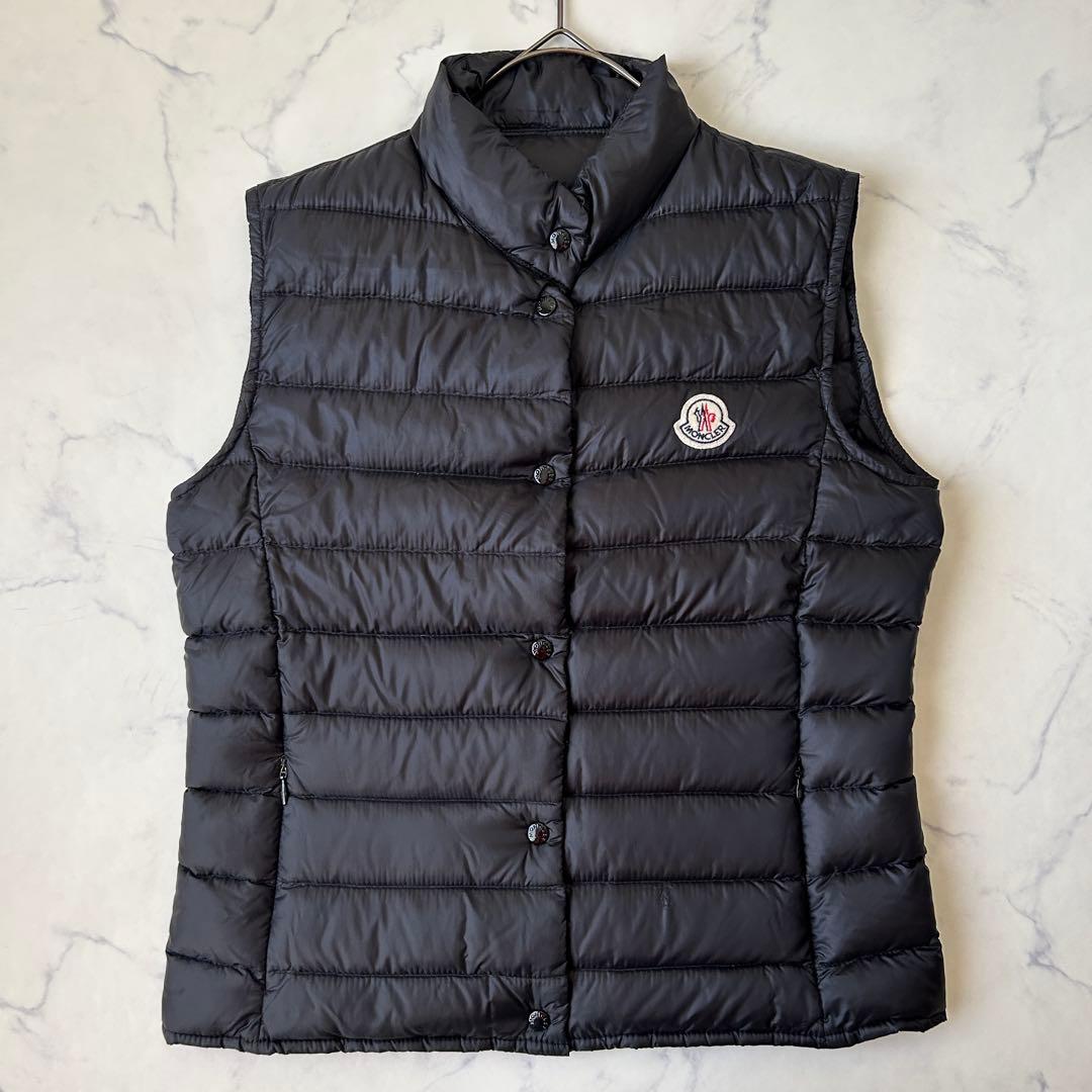 未使用級 モンクレール LIANE ダウンベスト ワッペン ブラック 1