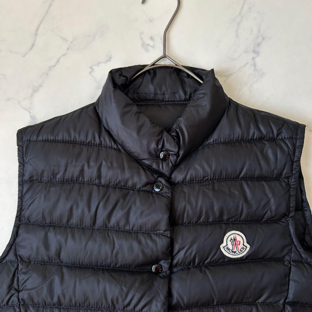 未使用級 モンクレール LIANE ダウンベスト ワッペン ブラック 1