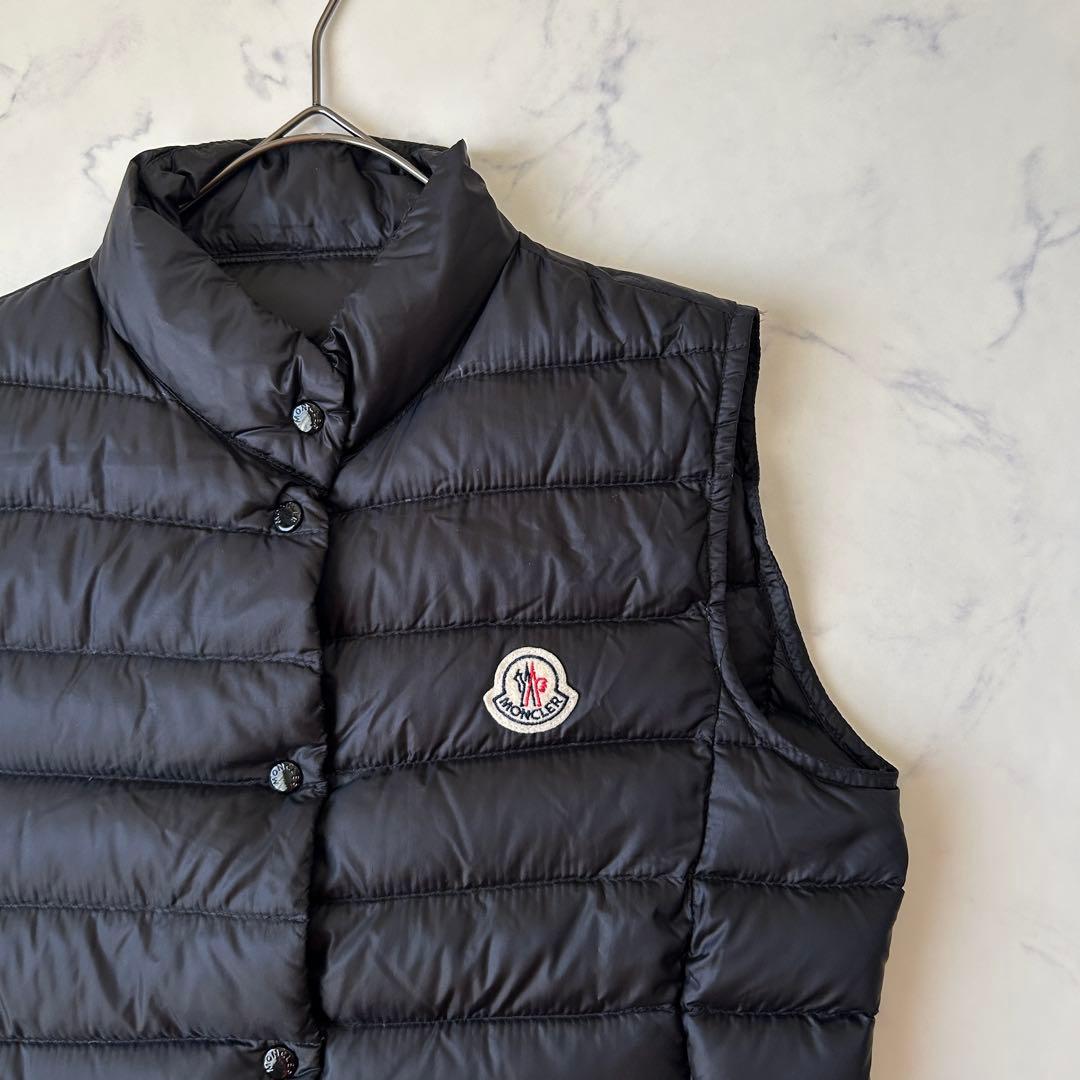 未使用級 モンクレール LIANE ダウンベスト ワッペン ブラック 1