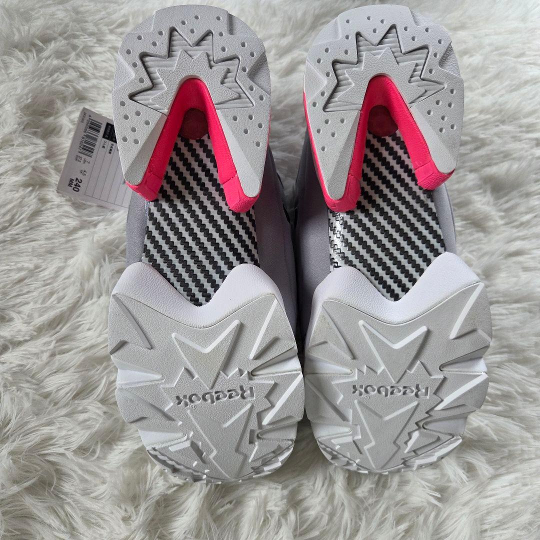新品　Reebook ポンプフューリー スニーカー x-girlコラボ 限定