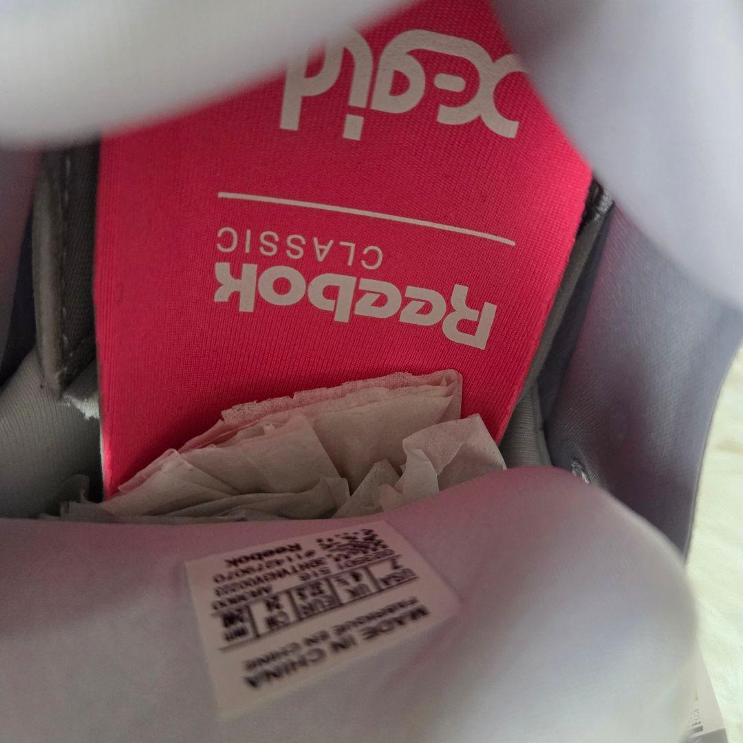 新品　Reebook ポンプフューリー スニーカー x-girlコラボ 限定