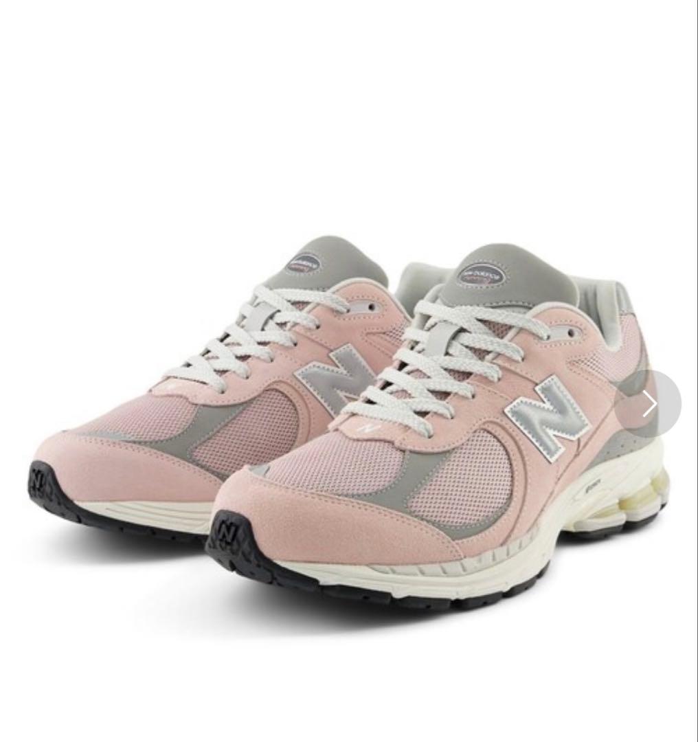 ニューバランス　M2002 スニーカー　ピンク