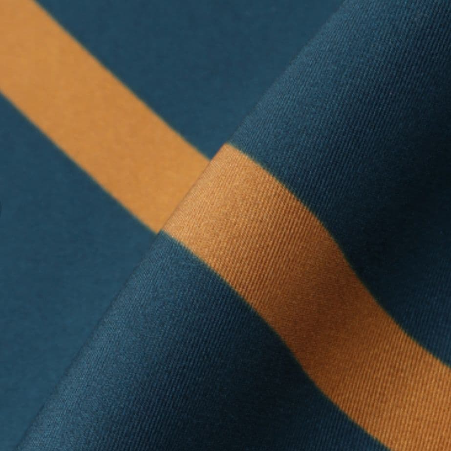 A PIECE OF chic　シルクスカーフ　WARBIRD 　66×66