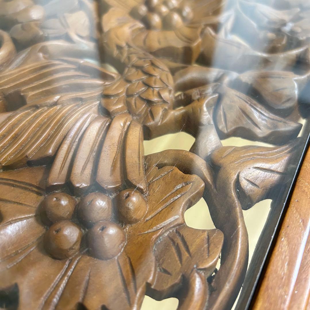 猫脚　彫刻　透かし彫り　ガラストップ　テーブル