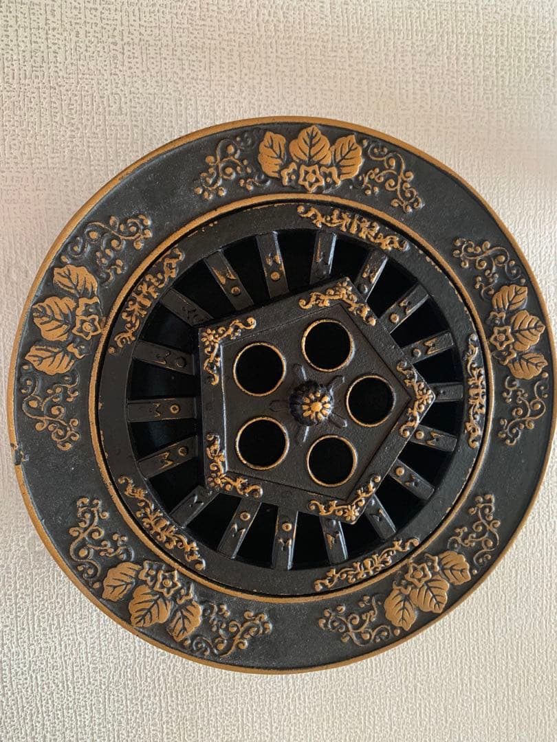 金属製　灰皿　アンティーク