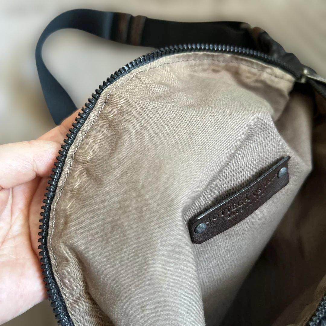 BOTTEGA VENETA ボッテガヴェネタ ボディバッグ