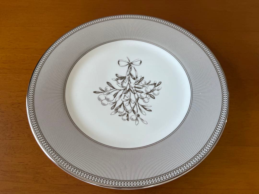 ウェッジウッド　ウィンターホワイト プレート　カップ&ソーサー