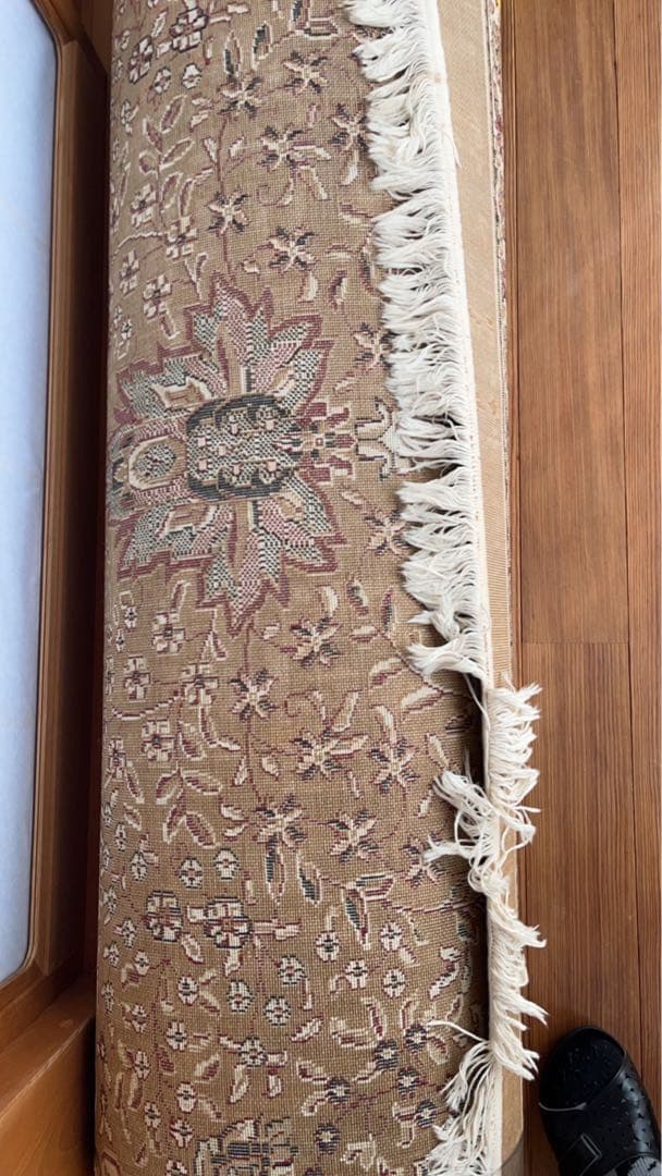 手織りパキスタン絨毯