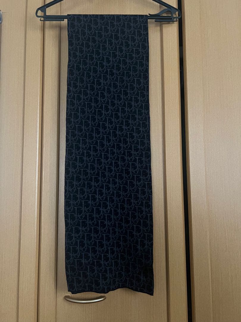 Dior 黒 マフラー