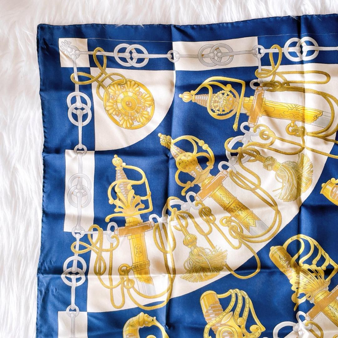 エルメス カレ90　CLIQUETIS クリケティス スカーフ シルク100%