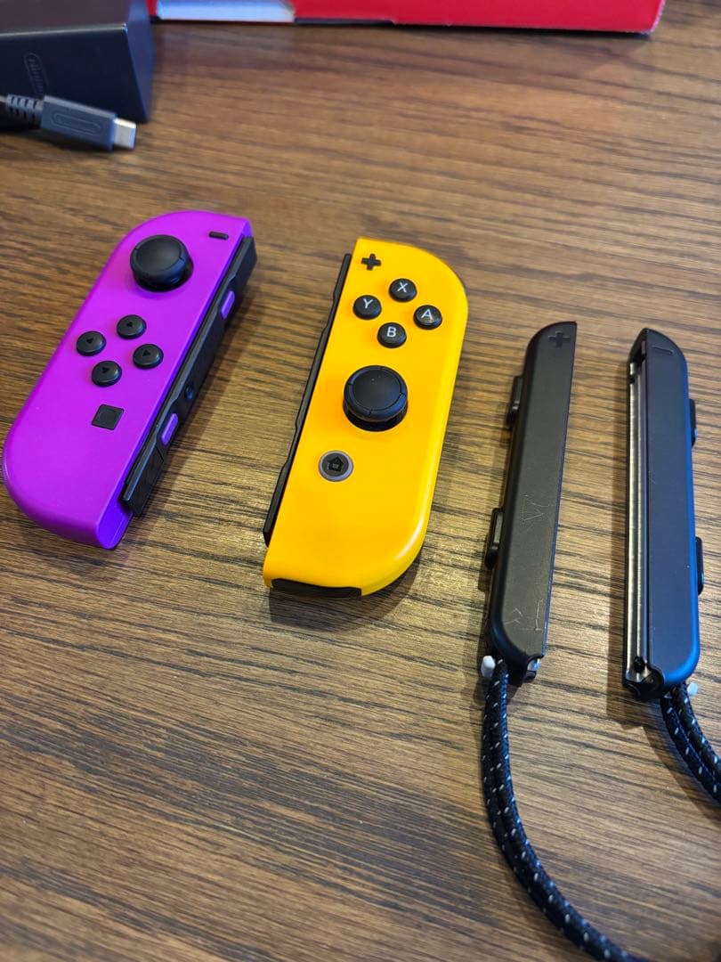 Nintendo Switch 本体 Joy-Con付き 赤箱