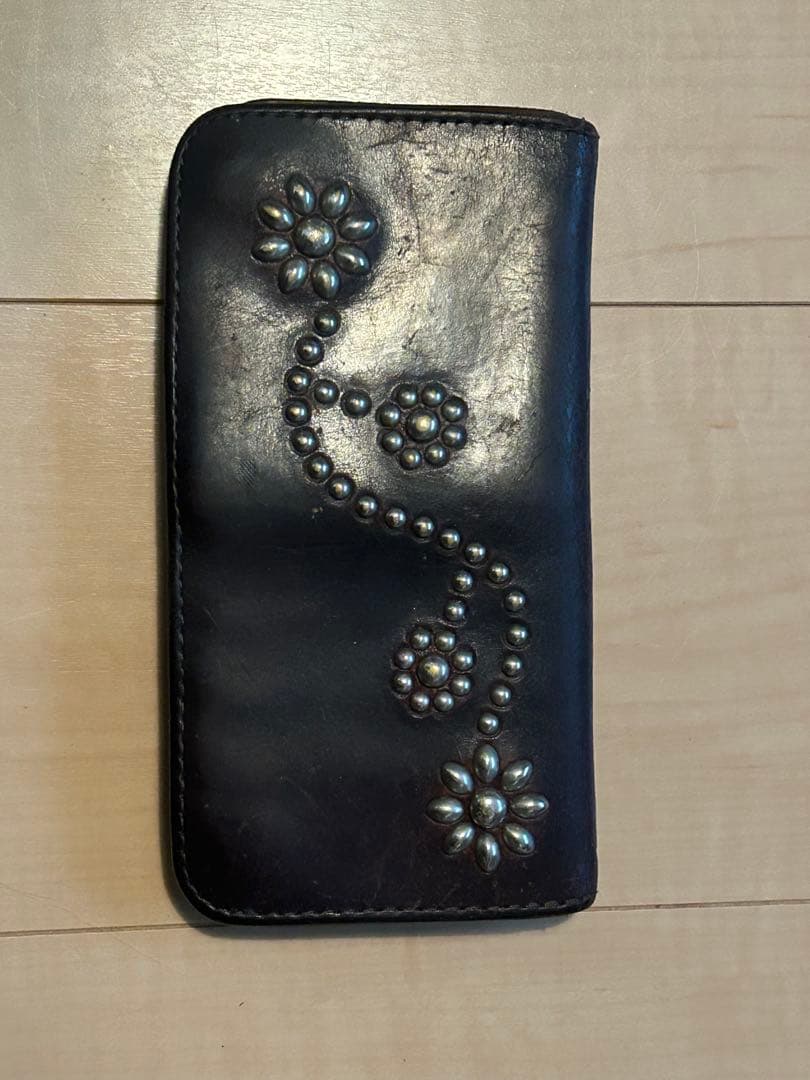 HTC スタッズウォレット　フラワースタッズ