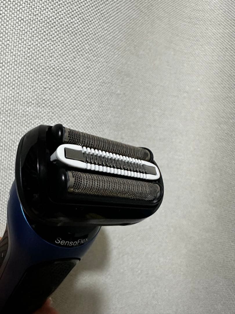 【未使用品】　BRAUN ブラウン　シリーズ6 61-B7200cc