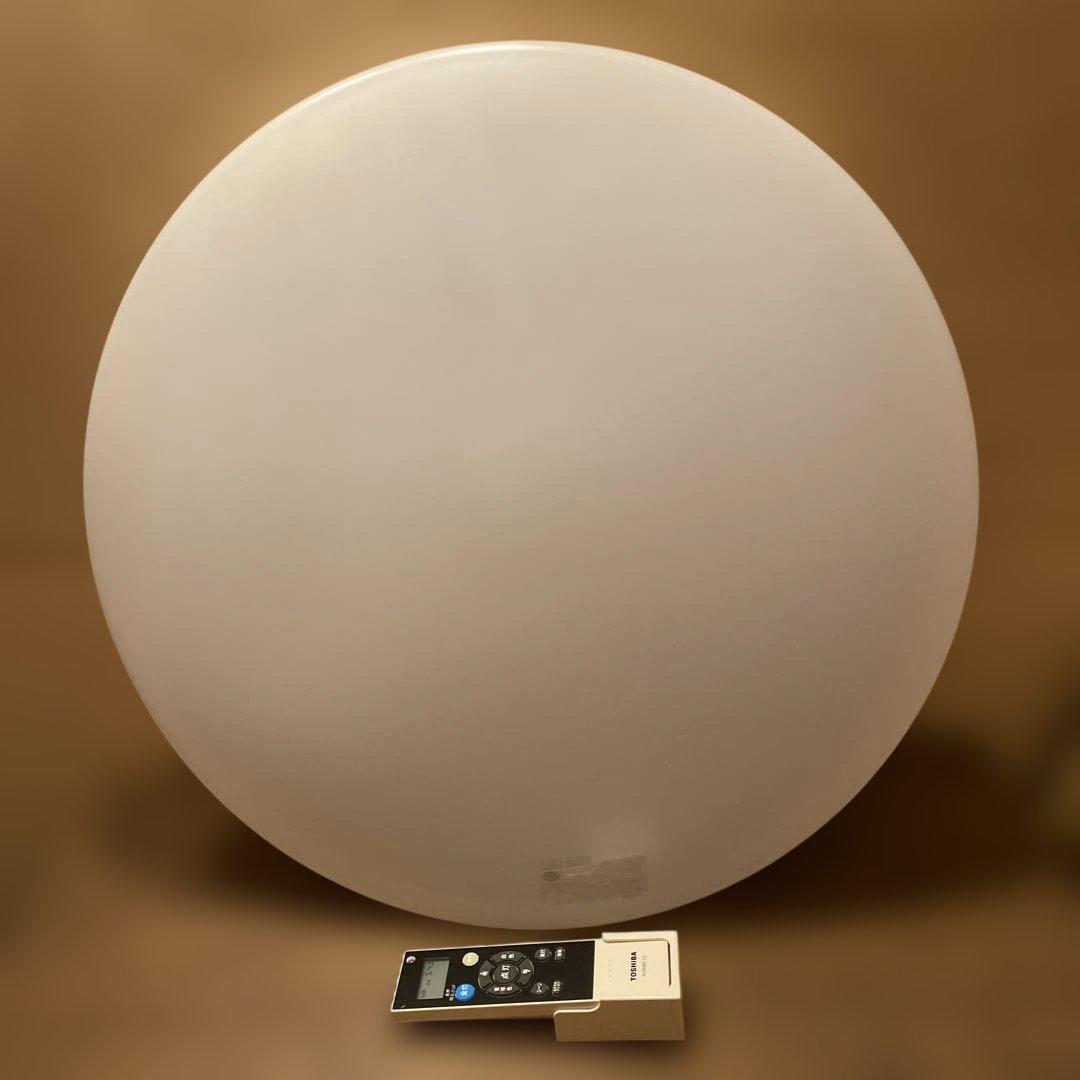 極めて美品　TOSHIBA LEDシーリングライト NLEH10010B-LC