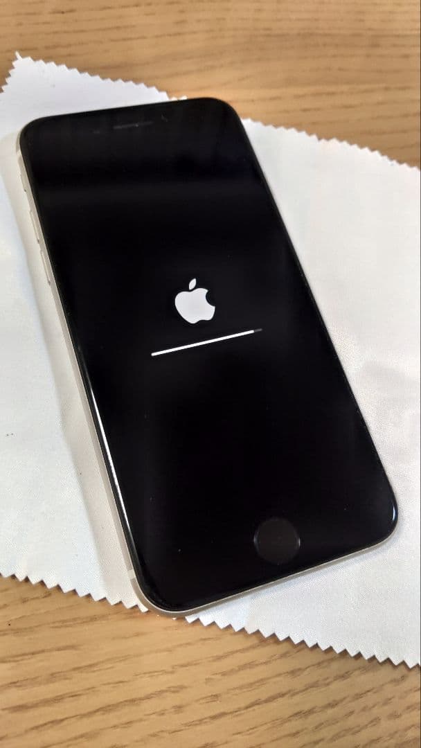 iPhone SE 第3世代 128GB スターライト 箱付