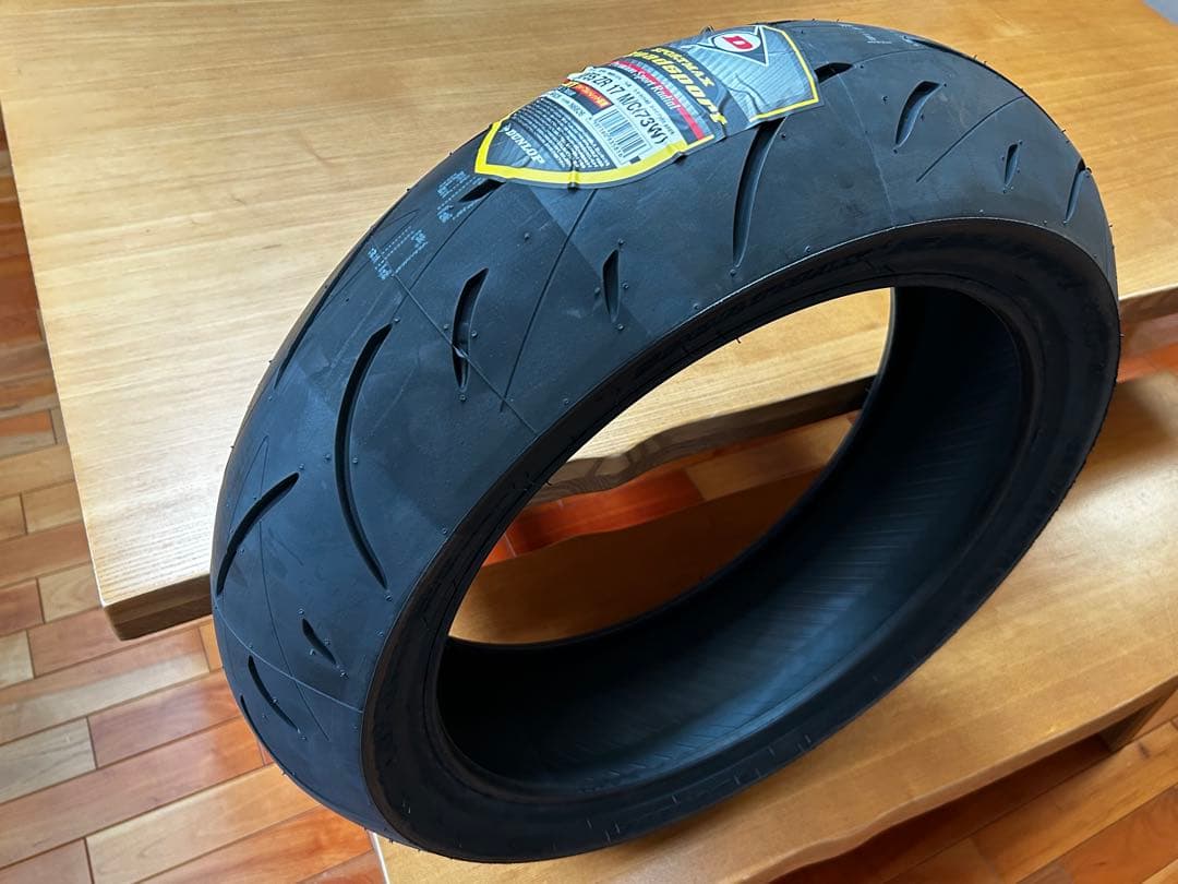 パーツ DUNLOP SPORTMAX Roadsport 180/55 ZR 17