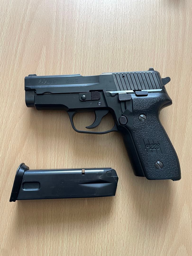 タナカ　sig 228 ABS 未発火