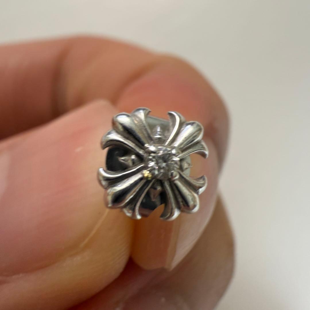 シルバー クロス　ダイヤモンド　ホワイトゴールド　ピアス　スタッドピアス