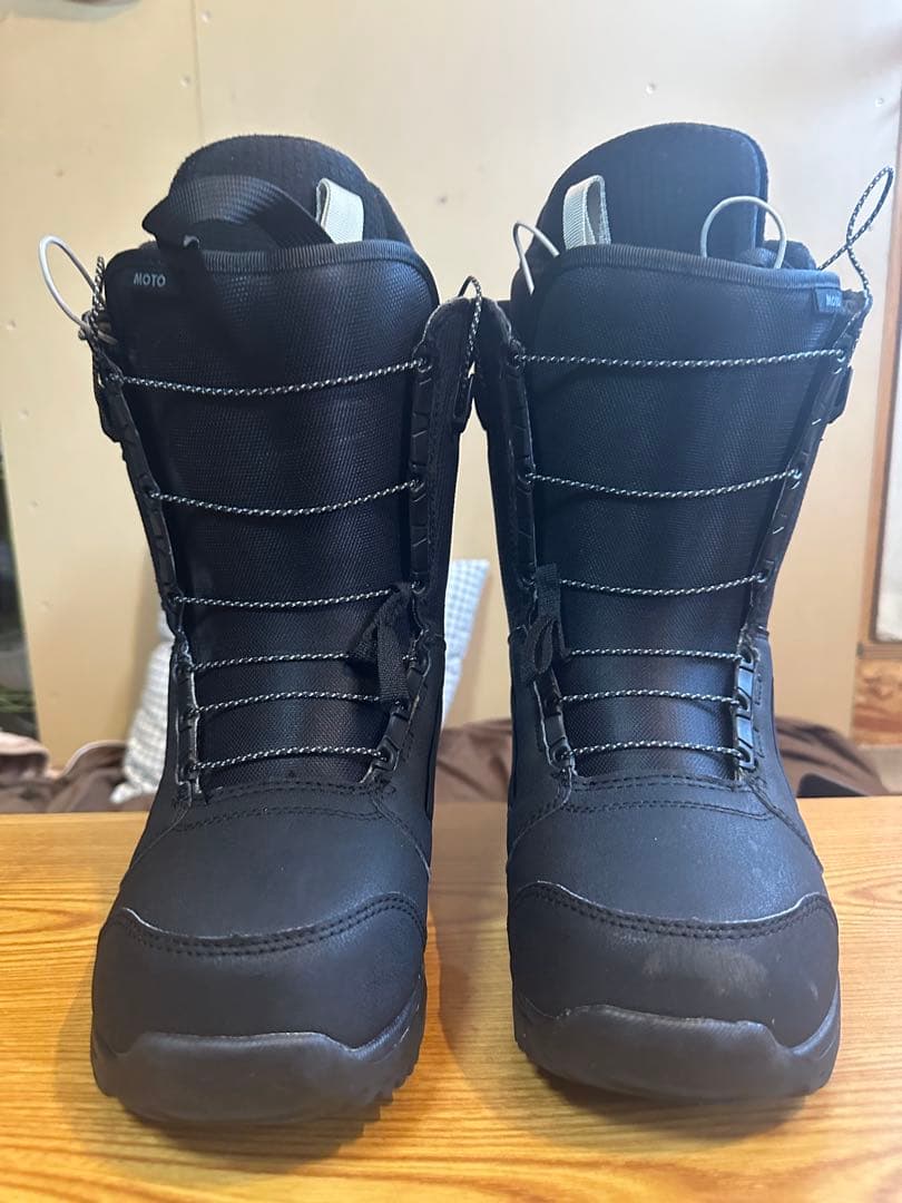 [美品]MOTO スノーボードブーツ ブラック