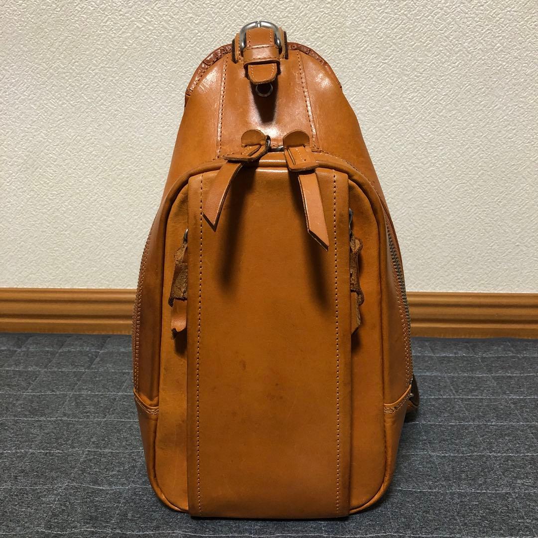 b3Labo 廃版 ボディバッグ 栃木レザー ヌメ革